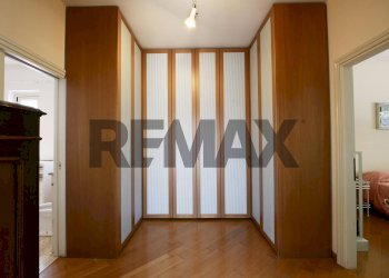 Stanza vuota - Villa Via Dei Gelsomini
 
19, Noicàttaro - photo 18