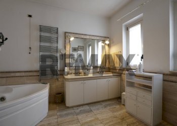 Bagno - Villa Via Dei Gelsomini
 
19, Noicàttaro - photo 20