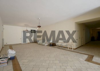 Stanza vuota - Villa Via Dei Gelsomini
 
19, Noicàttaro - photo 30