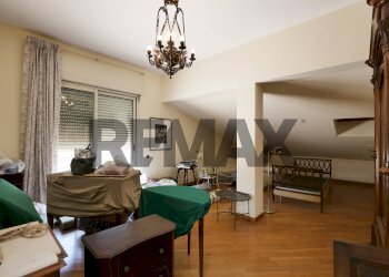 Soggiorno - Villa Via Dei Gelsomini
 
19, Noicàttaro - photo 36