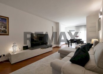 Sala da pranzo - Trilocale Viale dei Pini
 
B/2, Noicàttaro - foto 4
