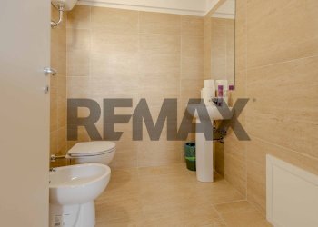 Bagno - Office Viale delle Nazioni
52, Bitonto - photo 17