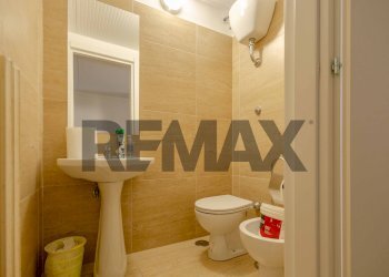 Bagno - Office Viale delle Nazioni
52, Bitonto - photo 19