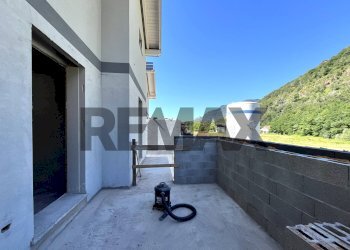 Balcone - Villa a Schiera Via San Pietro
 
snc, Porto Ceresio - foto 4