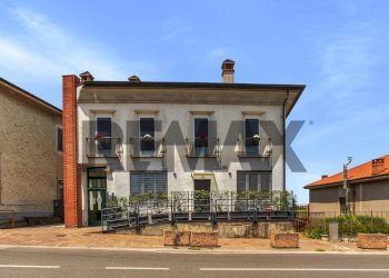 facciata - Commercial Premises via Mazzini
9, Cava Manara - photo 1