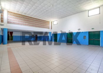 locale principale - Commercial Premises via Mazzini
9, Cava Manara - photo 9
