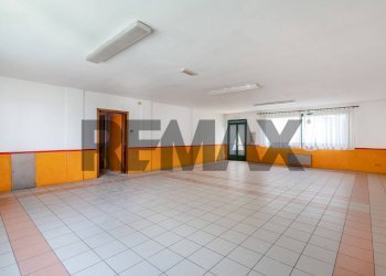 altri locali - Commercial Premises via Mazzini
9, Cava Manara - photo 14