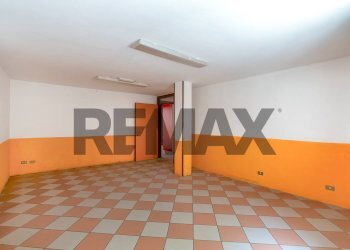 servizi - Commercial Premises via Mazzini
9, Cava Manara - photo 18