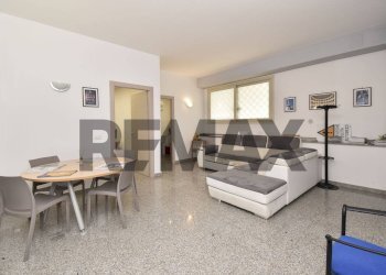 Sala da pranzo - Quadrilocale via della regione
 
62, San Giovanni la Punta - foto 2
