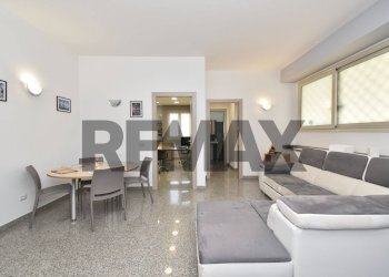 Sala da pranzo - Quadrilocale via della regione
 
62, San Giovanni la Punta - foto 3