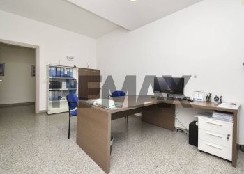 Ufficio - Quadrilocale via della regione
 
62, San Giovanni la Punta - foto 12