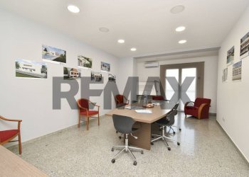 Ufficio - Quadrilocale via della regione
 
62, San Giovanni la Punta - foto 21