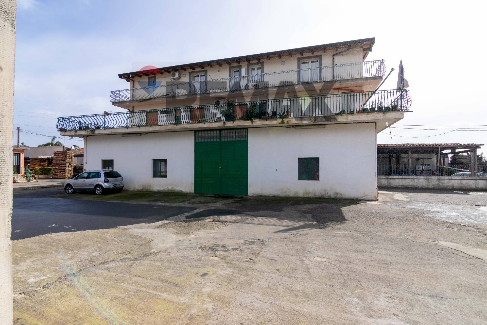 Edificio all\'aperto - Trilocale Via Giarre Nunziata
57, Mascali - foto 3