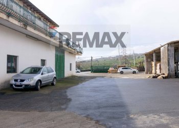Edificio all\'aperto - Three-room apartment Via Giarre Nunziata
 
57, Mascali - photo 2