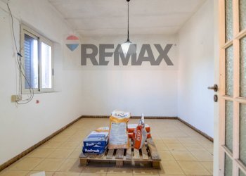 Sala da pranzo - Three-room apartment Via Giarre Nunziata
 
57, Mascali - photo 36