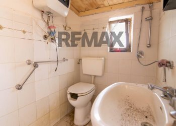 Bagno - Three-room apartment Via Giarre Nunziata
 
57, Mascali - photo 38