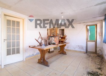 Sala da pranzo - Three-room apartment Via Giarre Nunziata
 
57, Mascali - photo 45