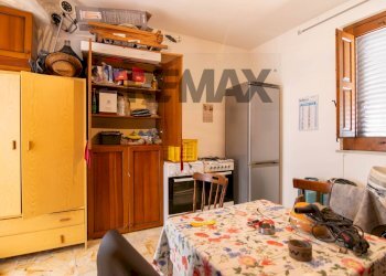 Sala da pranzo - Three-room apartment Via Giarre Nunziata
 
57, Mascali - photo 53