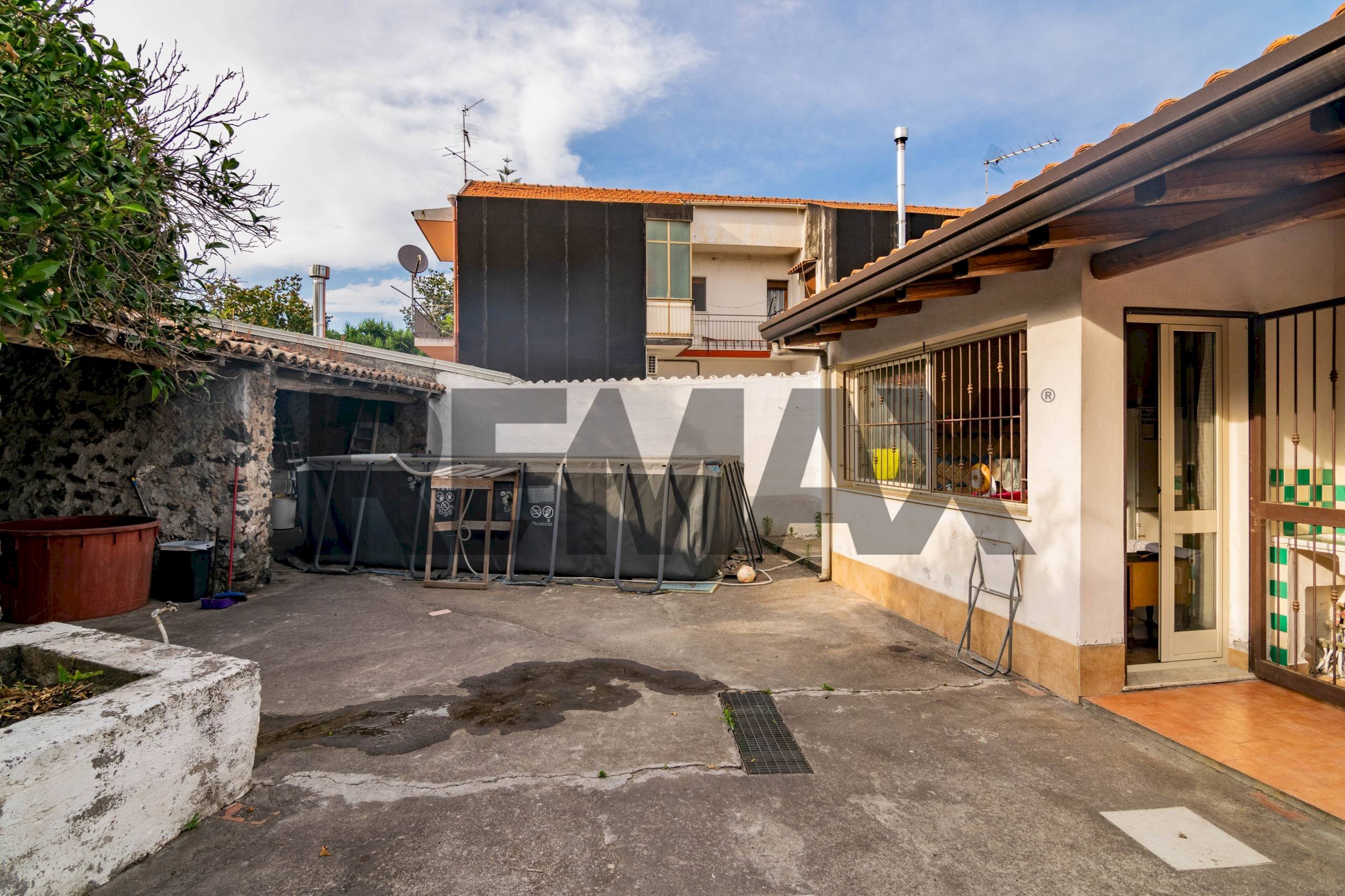 Casa all\'aperto - Casa indipendente Via Passopomo
9, Zafferana Etnea - foto 2