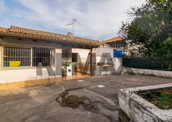 Casa all\'aperto - Casa indipendente Via Passopomo
 
9, Zafferana Etnea - foto 1