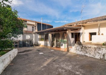 Casa all\'aperto - Casa indipendente Via Passopomo
 
9, Zafferana Etnea - foto 3