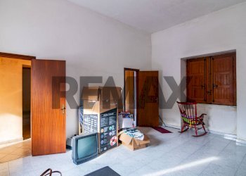 Camera / camera da letto - Casa indipendente Via Passopomo
 
9, Zafferana Etnea - foto 8