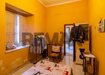 Camera / camera da letto - Casa indipendente Via Passopomo
 
9, Zafferana Etnea - foto 10