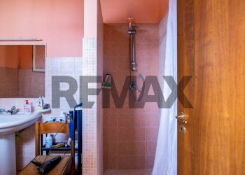 Bagno - Casa indipendente Via Passopomo
 
9, Zafferana Etnea - foto 14