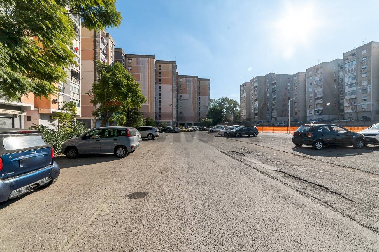 Edificio all\'aperto - Appartamento Viale Moncada
17, Catania - foto 3