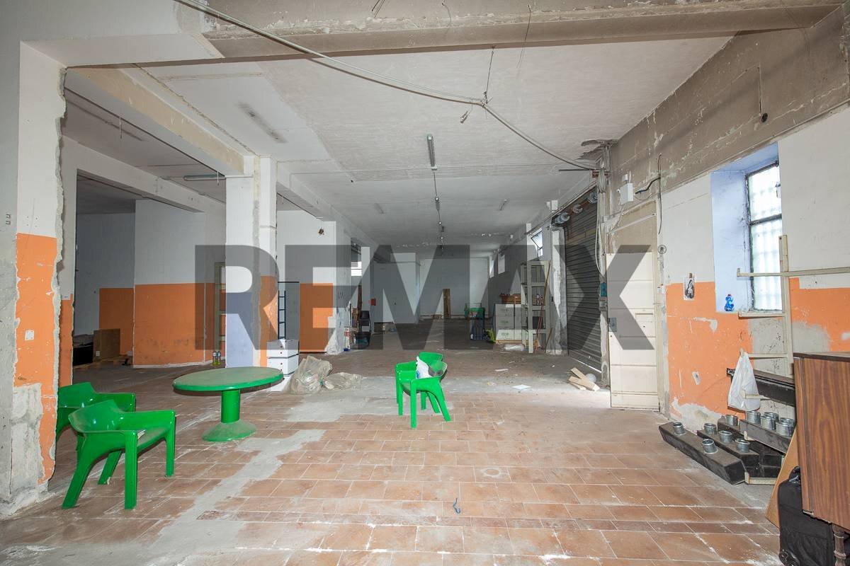 Parcheggio - Magazzino CIRCONVALLAZIONE - VIA MARCO POLO 50 - VIA PIDATELLA 263 - VIA DUCA DEGLI ABBRUZZI 192 B
VIALE MARCO POLO 50, Catania - foto 3