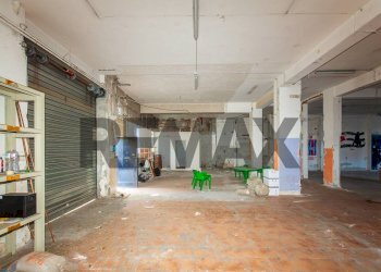 Parcheggio - Magazzino CIRCONVALLAZIONE - VIA MARCO POLO 50 - VIA PIDATELLA 263 - VIA DUCA DEGLI ABBRUZZI 192 B
VIALE MARCO POLO 50, Catania - foto 6