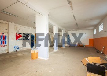 Parcheggio - Magazzino CIRCONVALLAZIONE - VIA MARCO POLO 50 - VIA PIDATELLA 263 - VIA DUCA DEGLI ABBRUZZI 192 B
VIALE MARCO POLO 50, Catania - foto 7