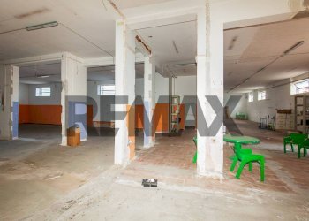 Parcheggio - Magazzino CIRCONVALLAZIONE - VIA MARCO POLO 50 - VIA PIDATELLA 263 - VIA DUCA DEGLI ABBRUZZI 192 B
VIALE MARCO POLO 50, Catania - foto 16