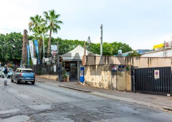 Edificio all\'aperto - Magazzino CIRCONVALLAZIONE - VIA MARCO POLO 50 - VIA PIDATELLA 263 - VIA DUCA DEGLI ABBRUZZI 192 B
VIALE MARCO POLO 50, Catania - foto 31