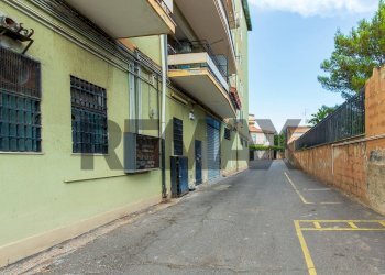 Edificio all\'aperto - Magazzino CIRCONVALLAZIONE - VIA MARCO POLO 50 - VIA PIDATELLA 263 - VIA DUCA DEGLI ABBRUZZI 192 B
VIALE MARCO POLO 50, Catania - foto 34