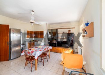 Sala da pranzo - Appartamento Viale Biagio Pecorino
 
7, Catania - foto 9