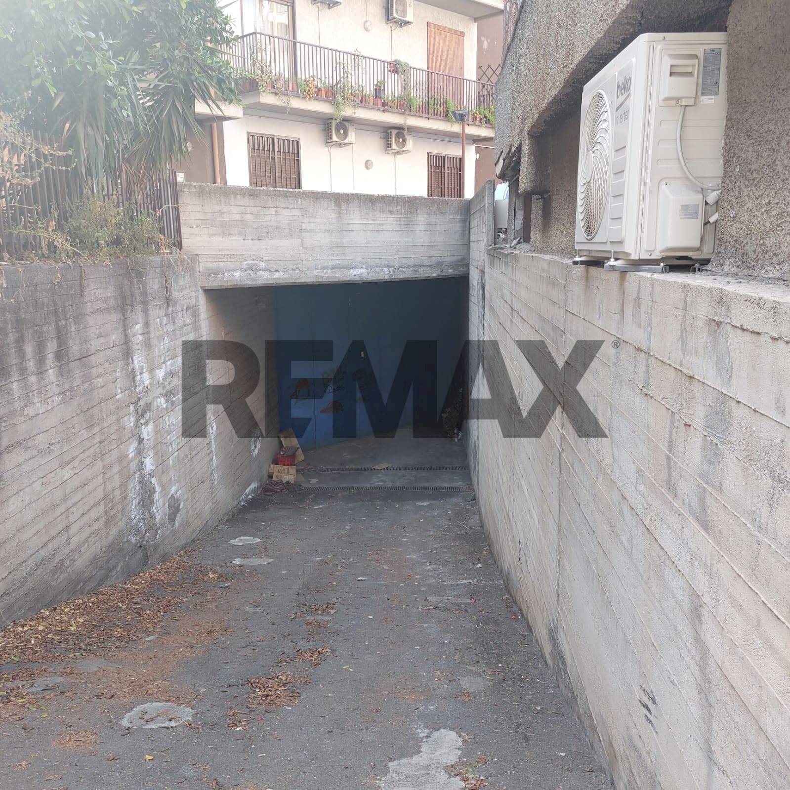 Edificio all\'aperto - Appartamento Via Locatelli
 
13, Catania - foto 3