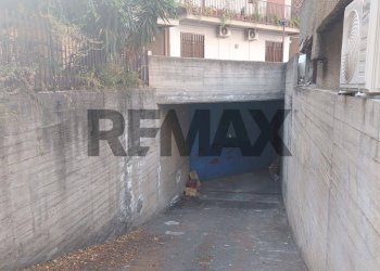 Edificio all\'aperto - Appartamento Via Locatelli
 
13, Catania - foto 2
