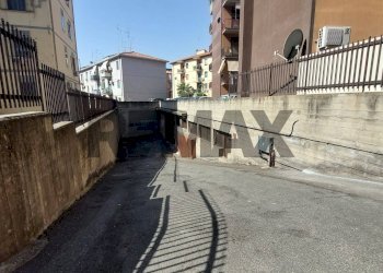 Edificio all\'aperto - Appartamento Via Locatelli
 
13, Catania - foto 8