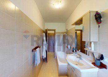 Bagno - Three-room apartment Via Ippolito Nievo
 
1, Melzo - photo 18
