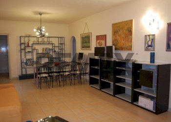 Sala da pranzo - Semi-detached house Via Quarto Dei Mille
 
19, Camaiore - photo 10