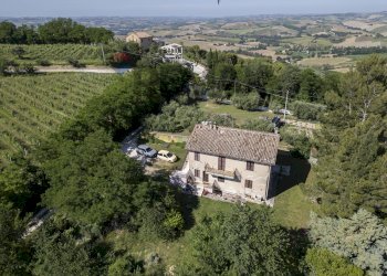 Casa all\'aperto - Terreno agricolo Contrada San Biagio
2, Montecarotto - foto 4