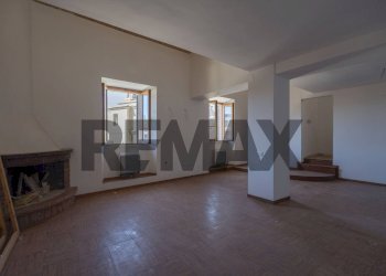 Stanza vuota - Four-room apartment Piazza IV Novembre
 
33, Cupramontana - photo 1