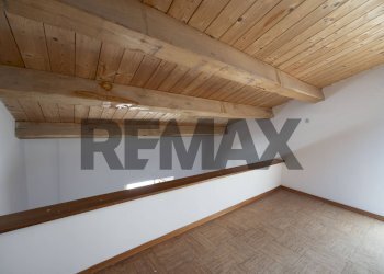 Stanza vuota - Four-room apartment Piazza IV Novembre
 
33, Cupramontana - photo 15