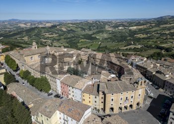 Edificio all\'aperto - Four-room apartment Piazza IV Novembre
 
33, Cupramontana - photo 27
