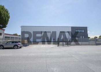 Edificio all\'aperto - Capannone via del consorzio
23, Falconara Marittima - foto 5