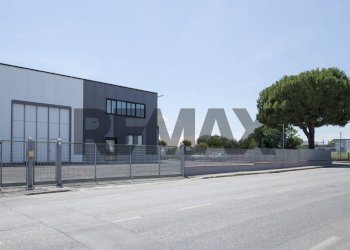Edificio all\'aperto - Capannone via del consorzio
23, Falconara Marittima - foto 7
