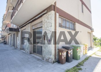 Edificio all\'aperto - Ufficio via verga
41, Montemarciano - foto 8