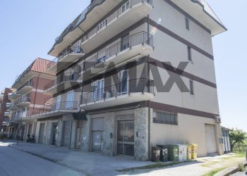 Edificio all\'aperto - Ufficio via verga
41, Montemarciano - foto 10