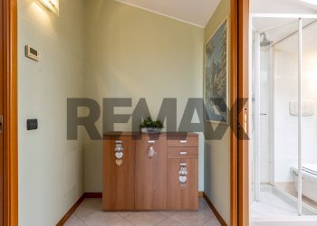 Hall / corridoio - Bilocale via della pieve
1, Missaglia - foto 12